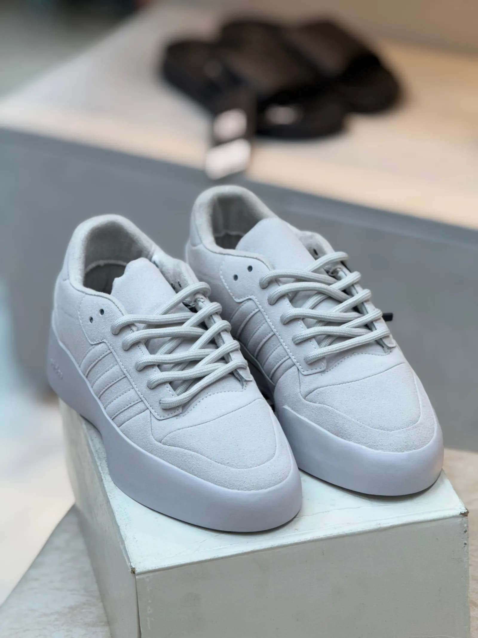 Adidas Fear of God Low thumbnail 1