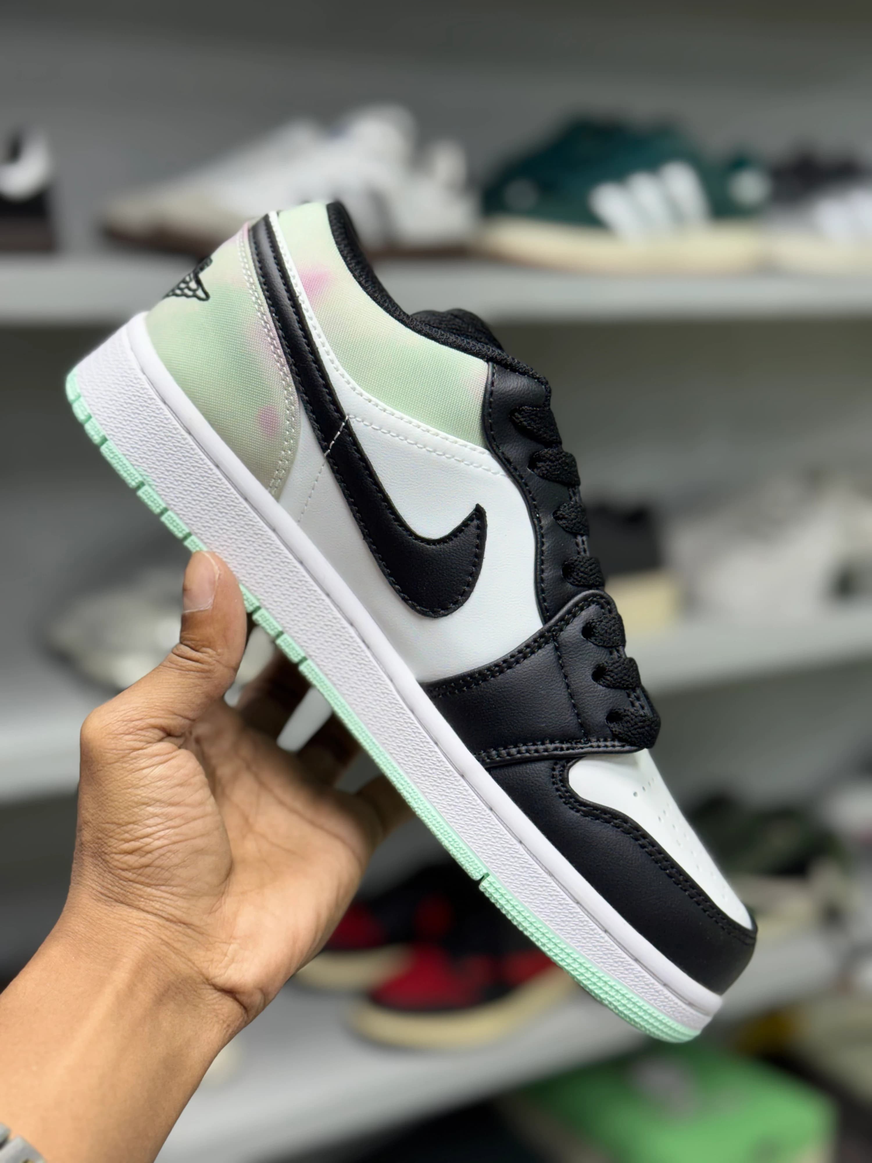 Nike Air Jordan 1 Low SE | Easter Pastel Tie Dye thumbnail 1