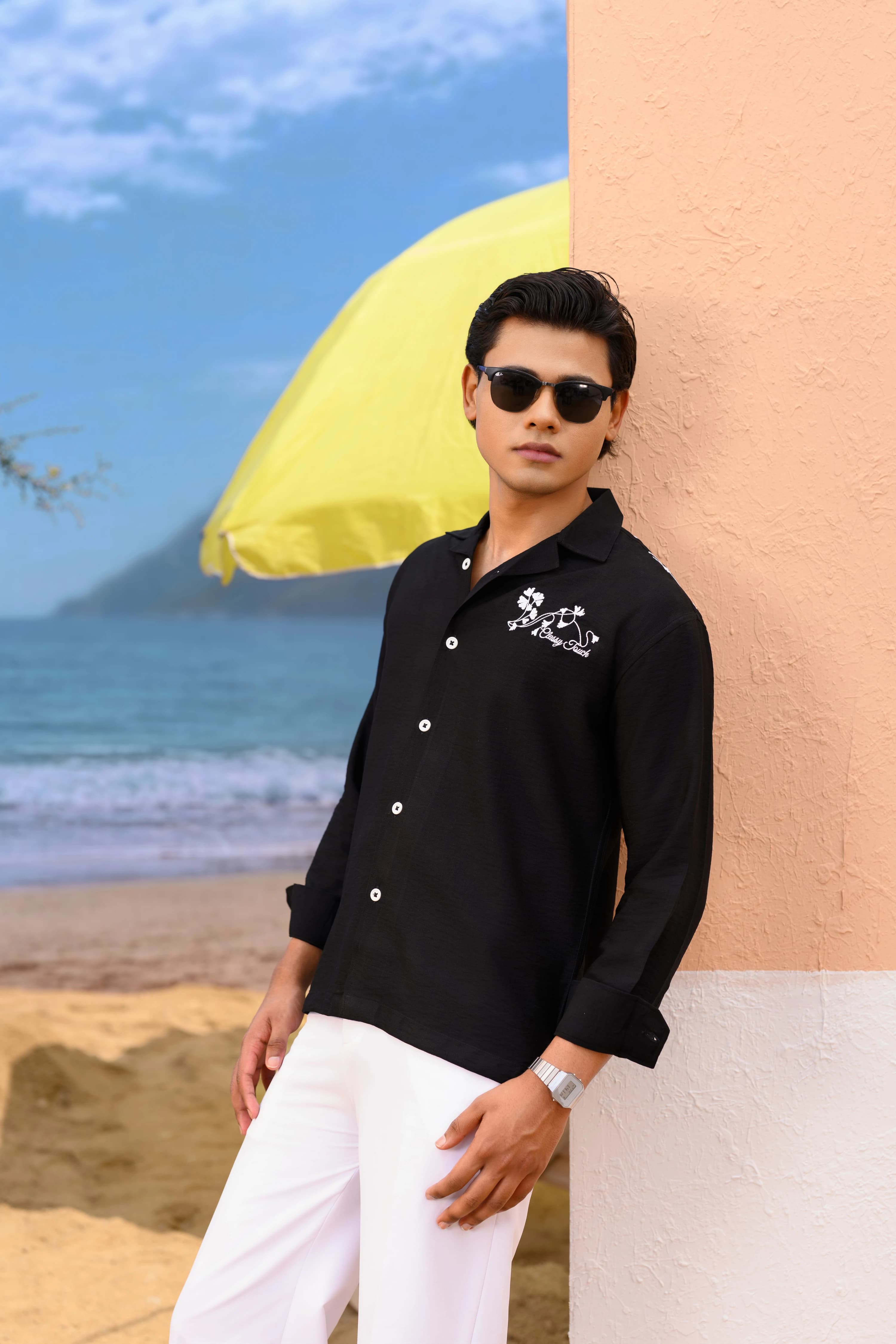 Floral Embo Shirt | Black thumbnail 2