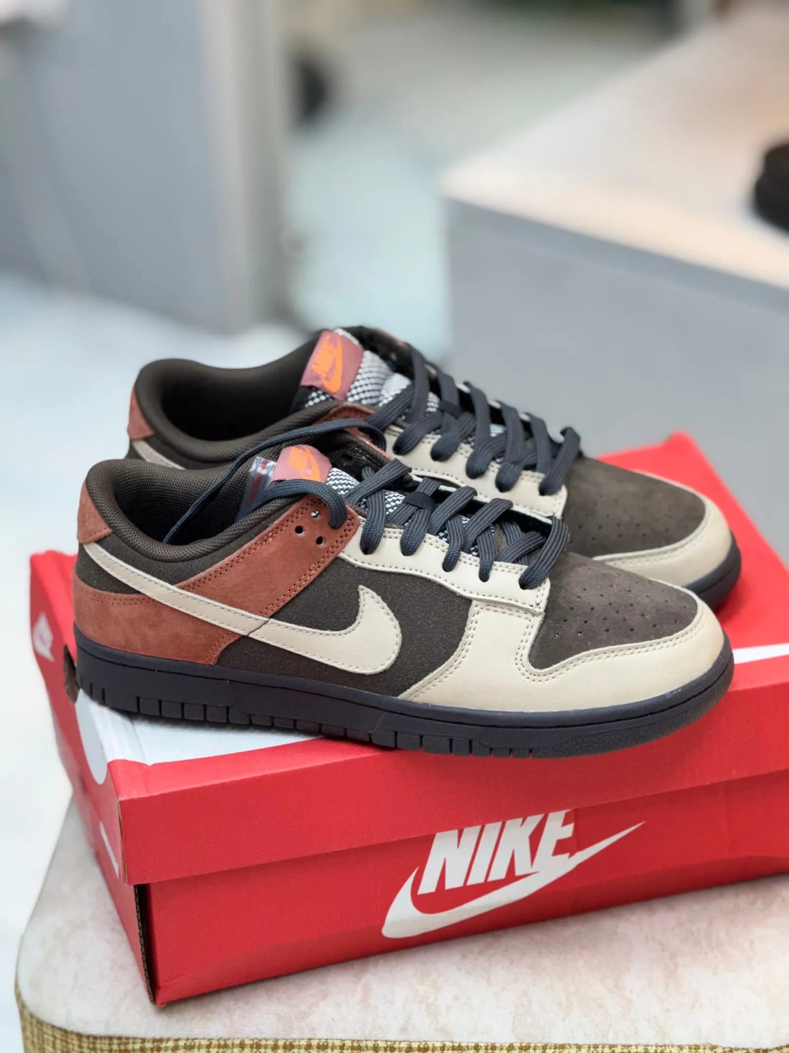 Nike SB Dunk | Red Panda thumbnail 1