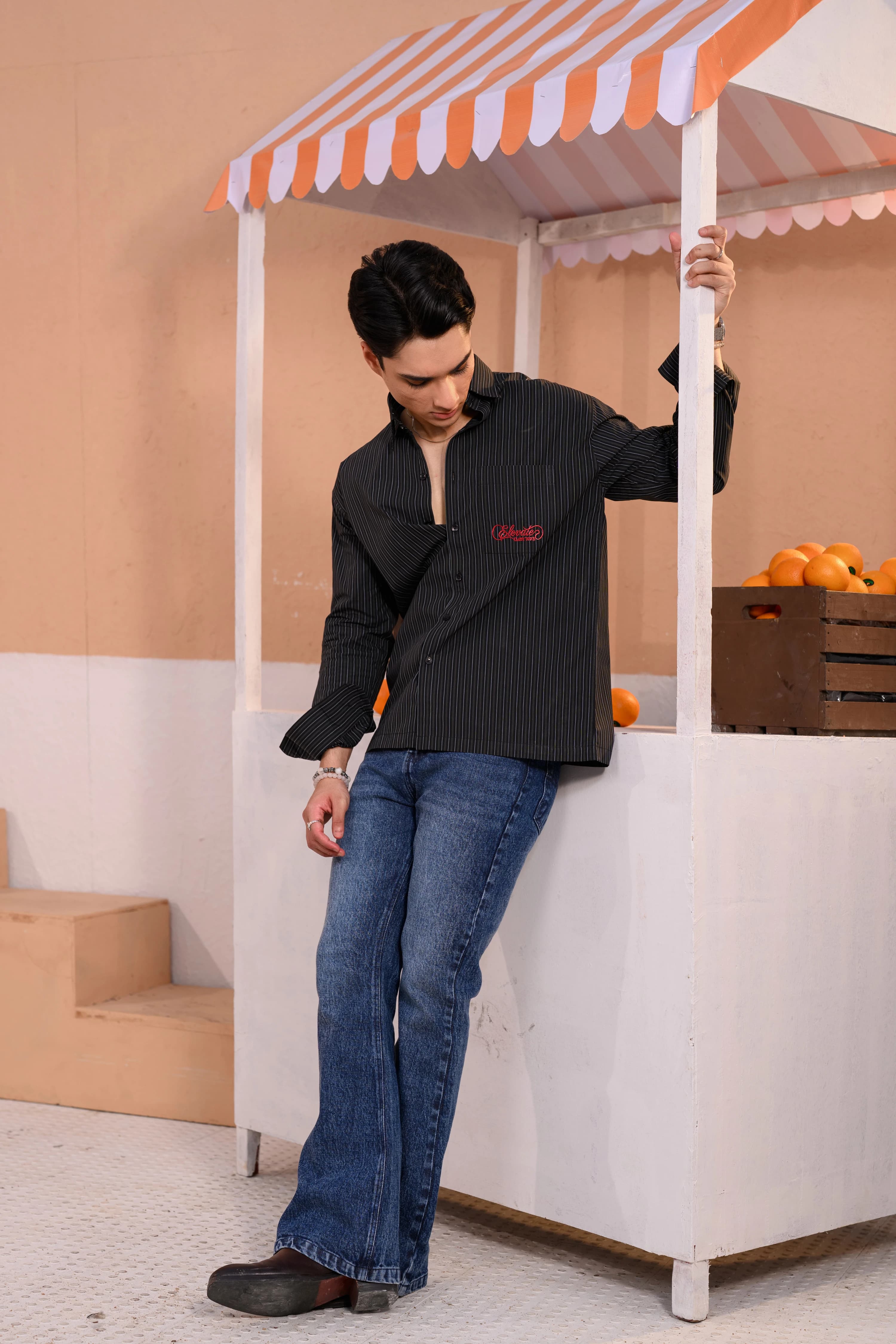 Casual Embo Stripe Shirt | Black thumbnail 4
