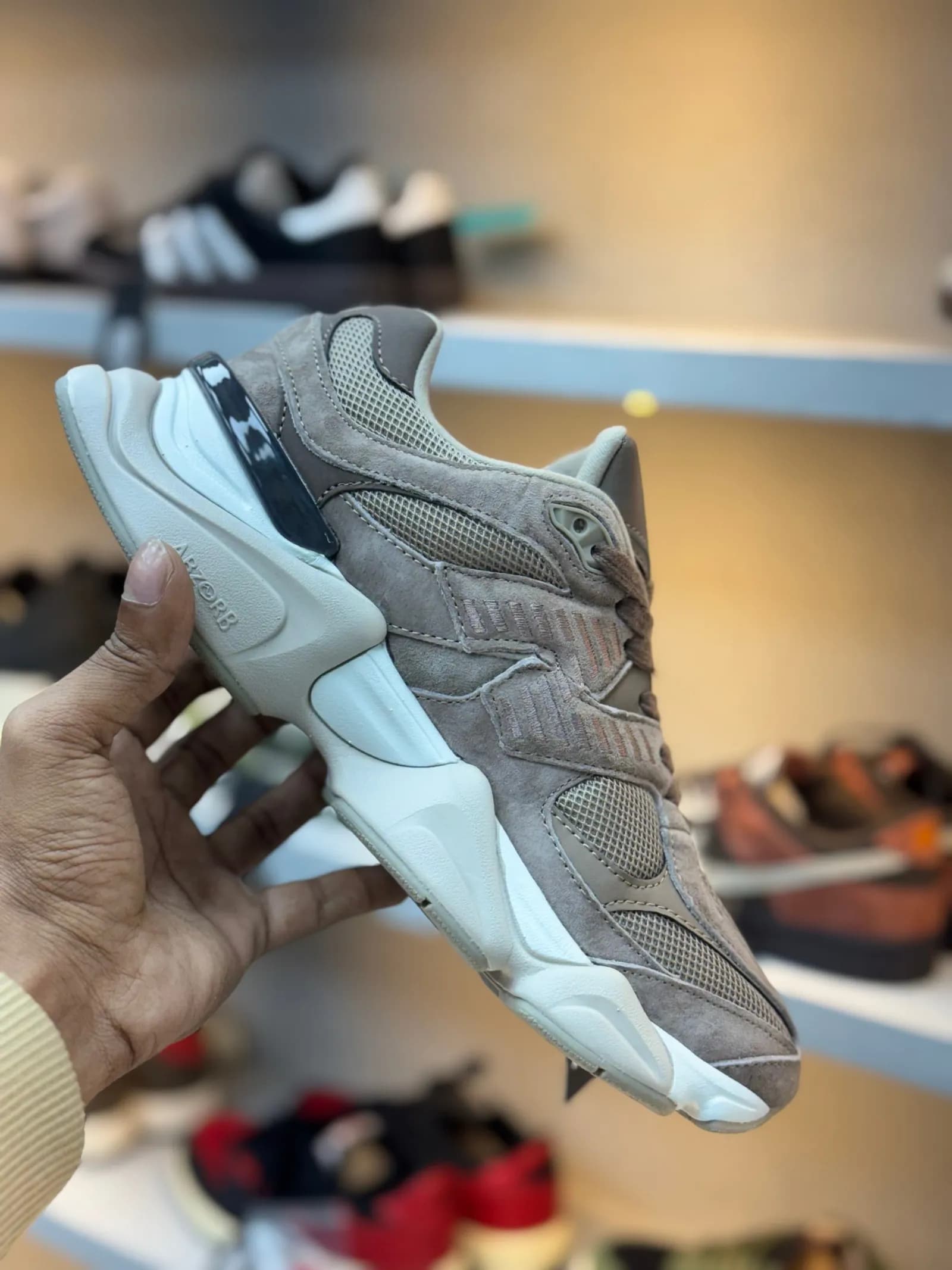 New Balance 9060 thumbnail 3