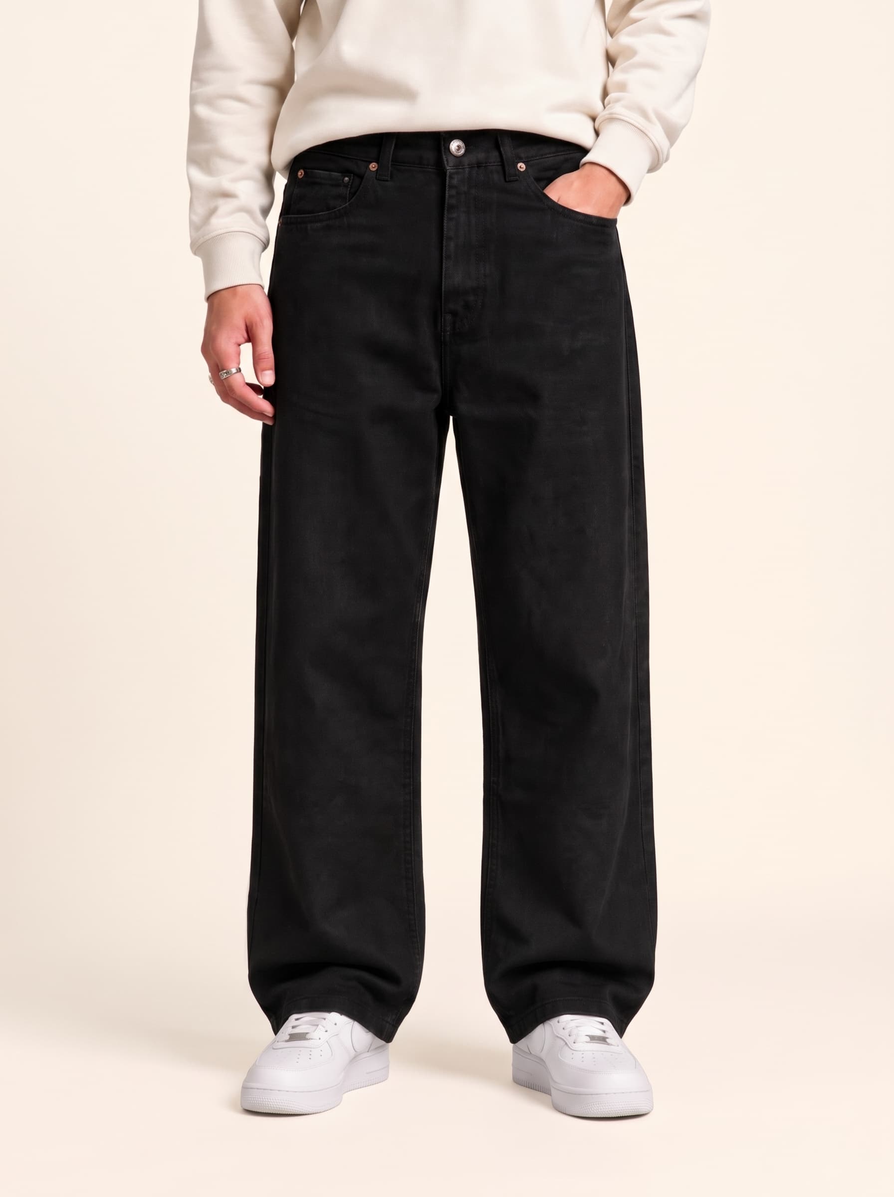 Black Baggy Jeans thumbnail 1