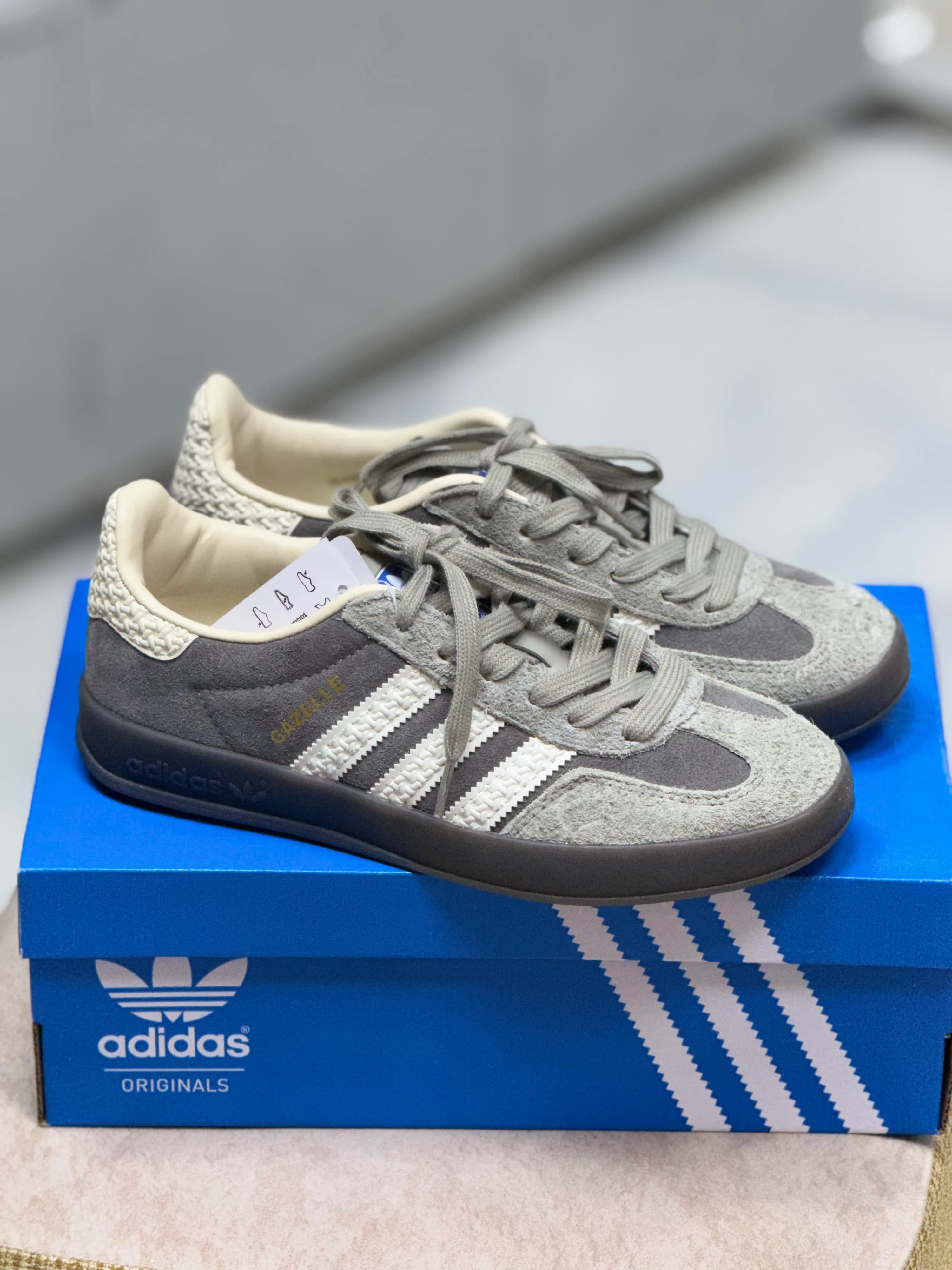 Adidas Gazelle – Suede Grey thumbnail 3