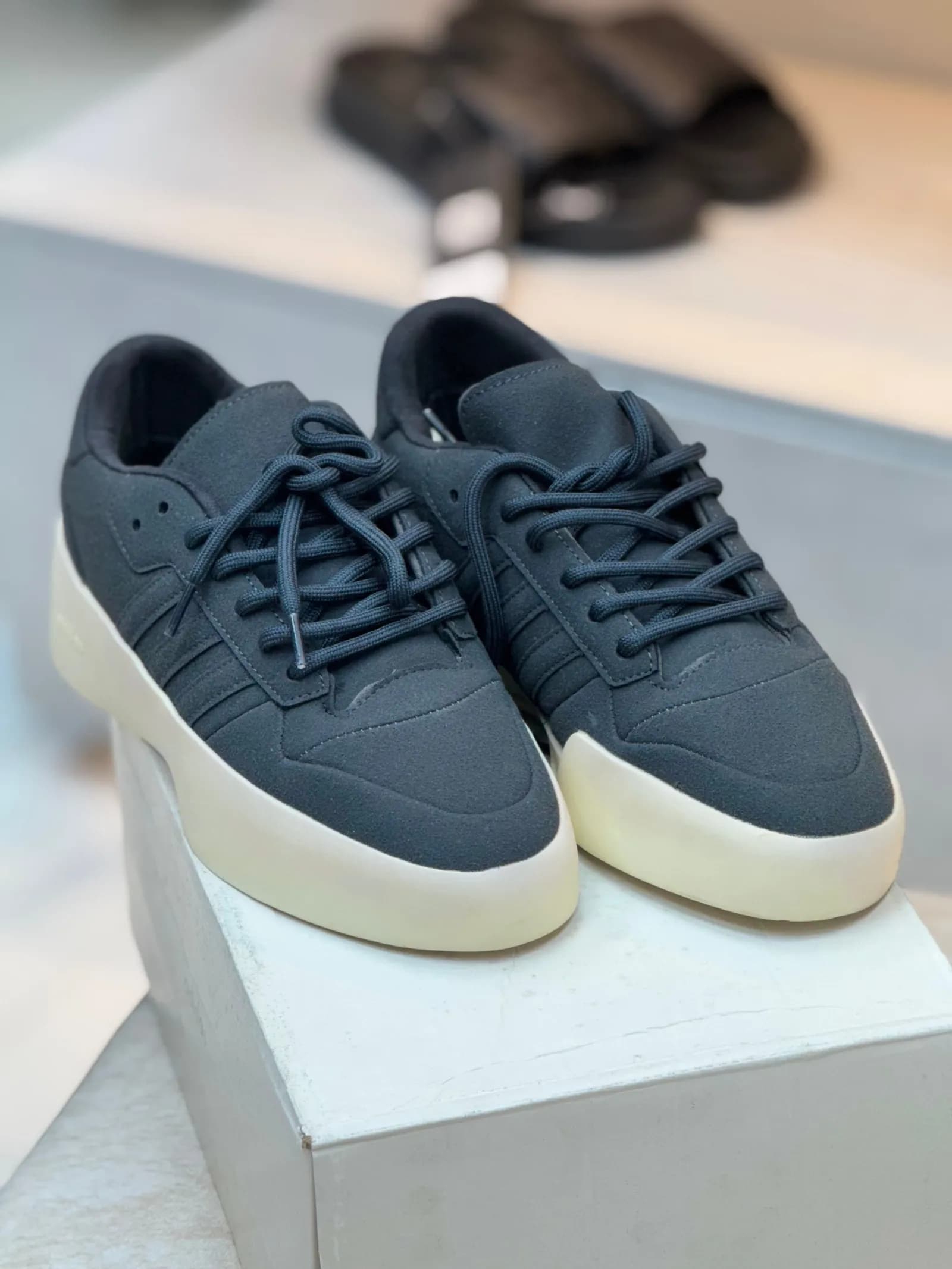 Adidas Fear of God Low thumbnail 2