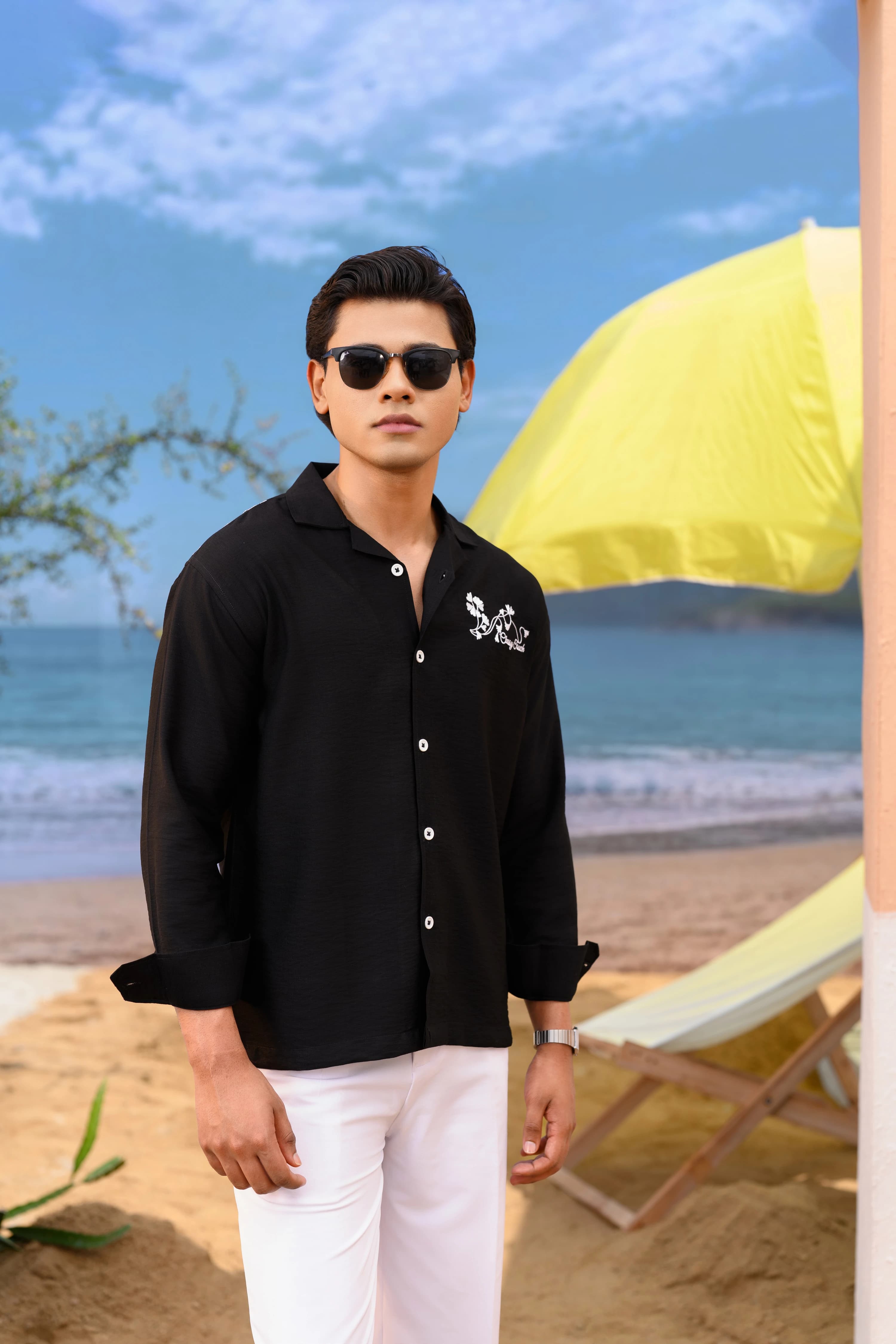 Floral Embo Shirt | Black thumbnail 3