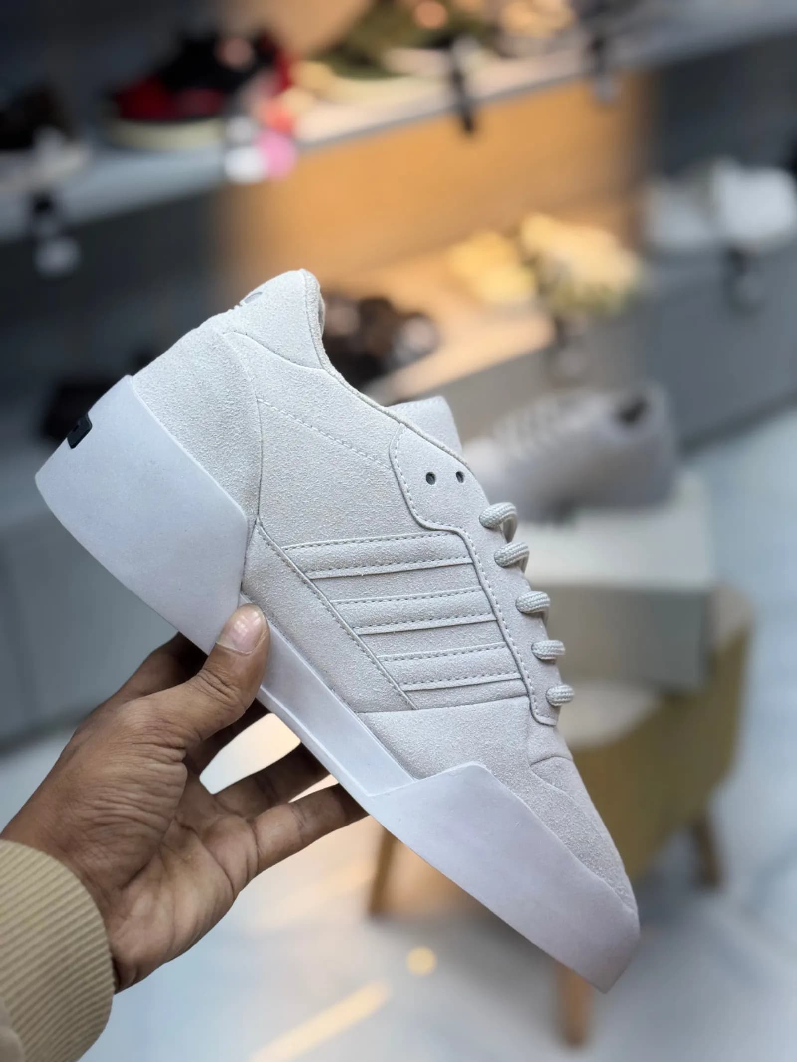 Adidas Fear of God Low thumbnail 2