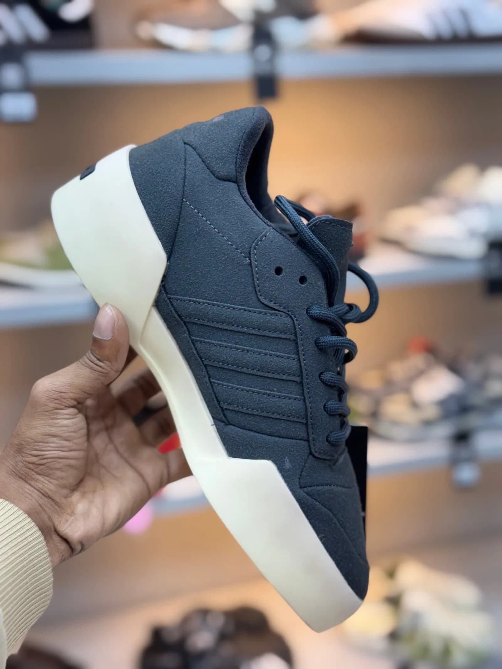 Adidas Fear of God Low thumbnail 3
