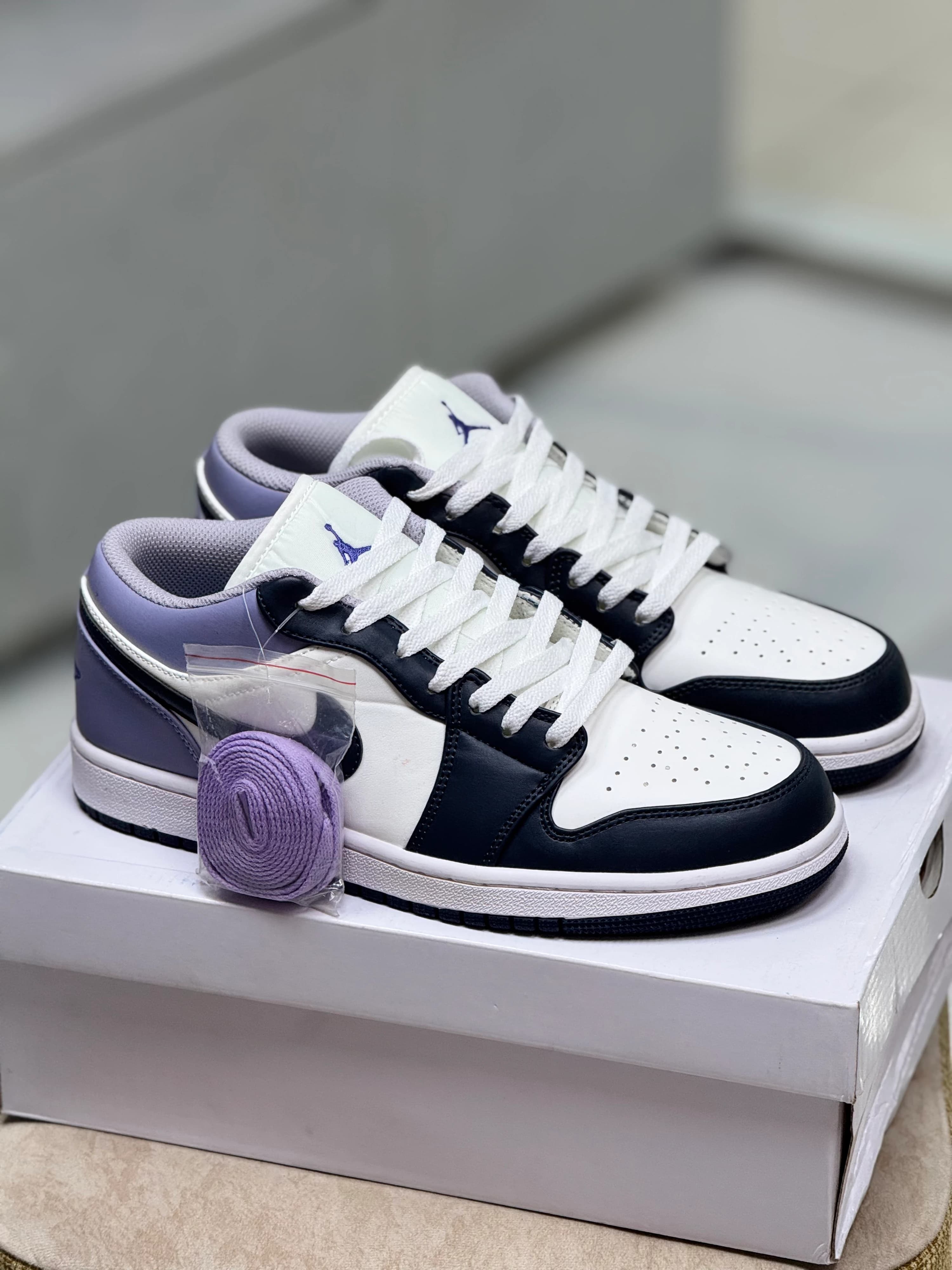 Jordan 1 Low – Sky J Purple thumbnail 3