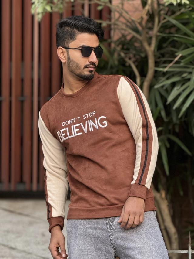 Premium Sweatshirt 