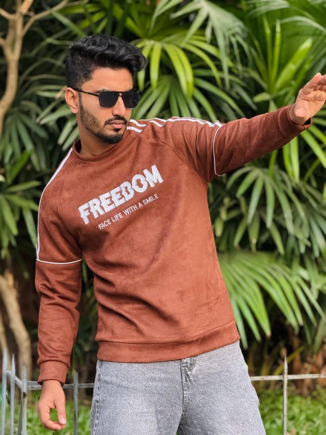 Premium Sweatshirt 